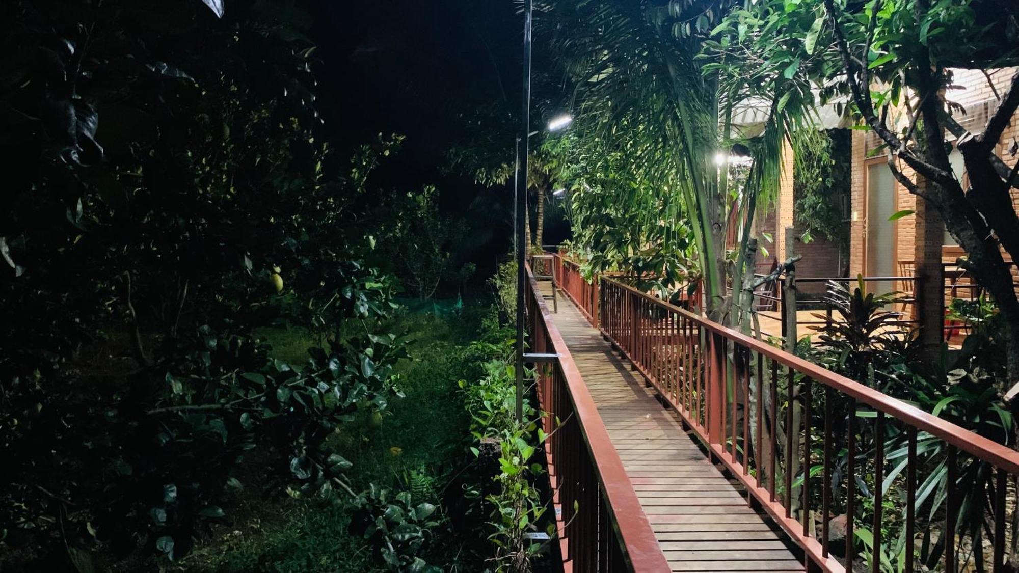 Gibbon Singing Home Stay Quan Tom 외부 사진
