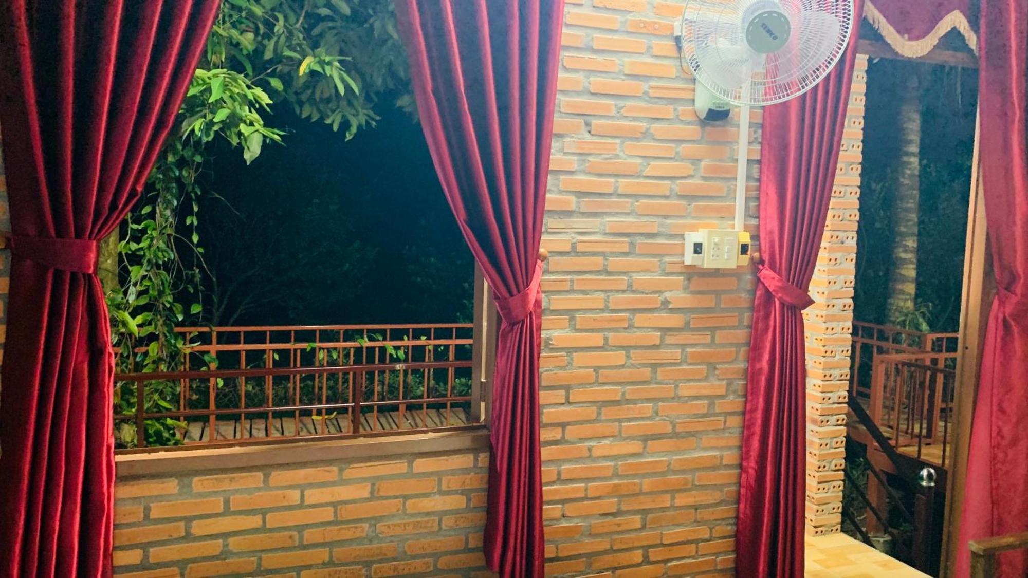 Gibbon Singing Home Stay Quan Tom 외부 사진