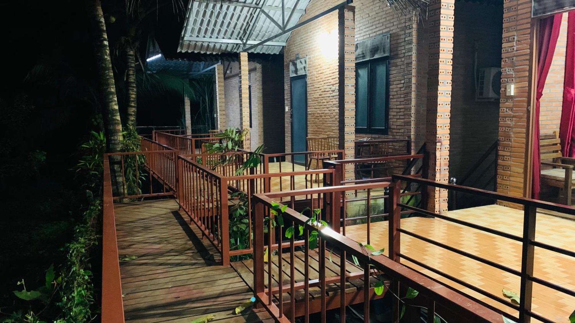 Gibbon Singing Home Stay Quan Tom 외부 사진